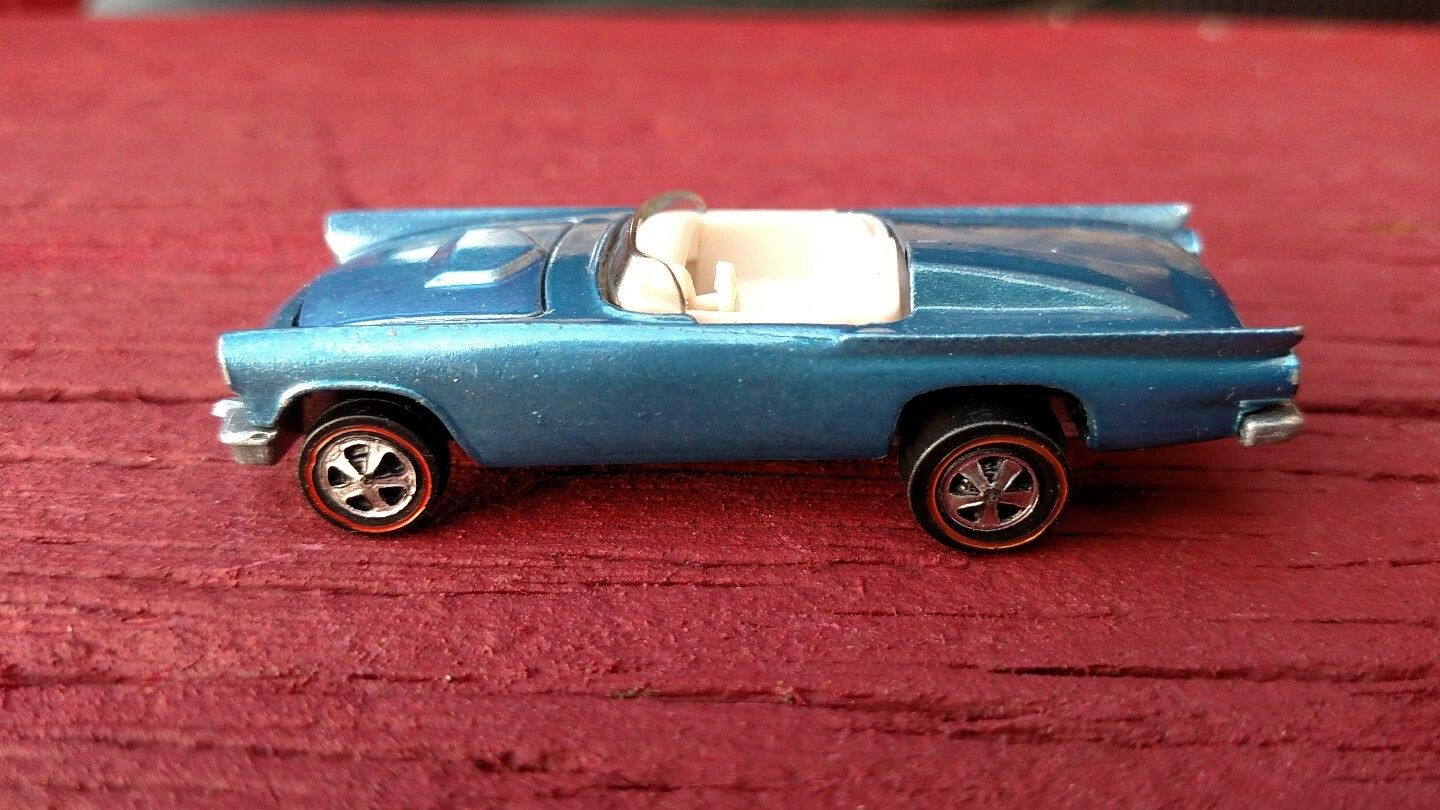 “1969-Hot-Wheels-Custom-t-bird"